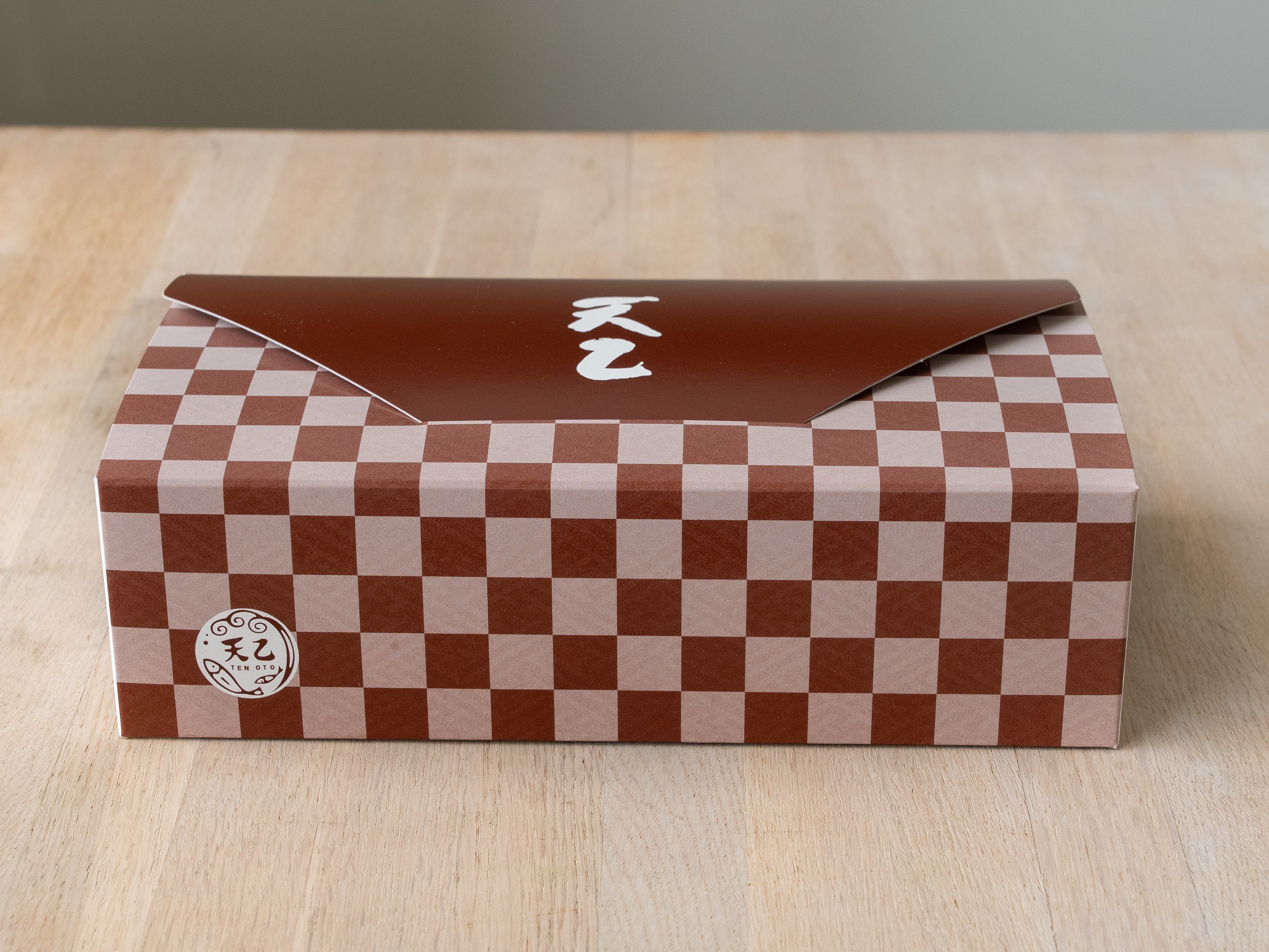 みつもち Amazon.co.jp: DOD(ディーオーディー) あしつつみ餅 サンダル SH027-IV